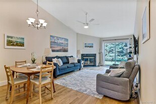 2555 Youngs Ave in Southold, NY - Building Photo