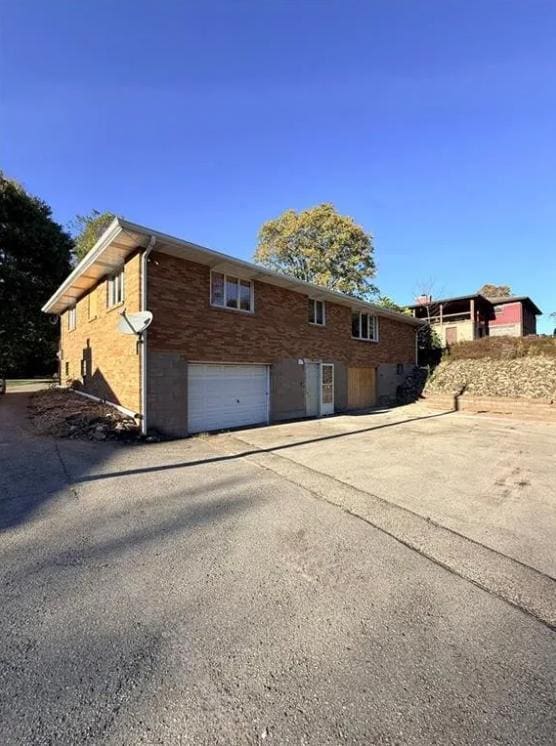 2024 Bushy Run Rd in Jeannette, PA - Building Photo - Building Photo