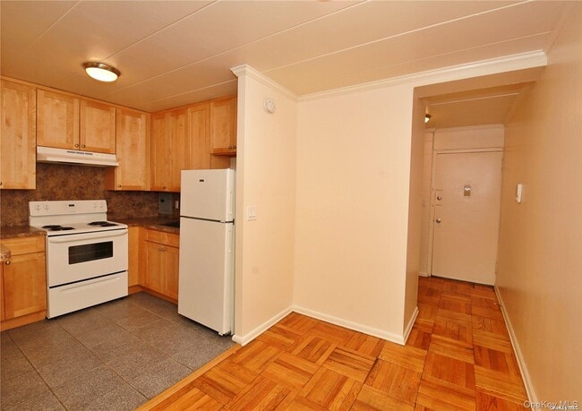 property at 121 Vincent Ave