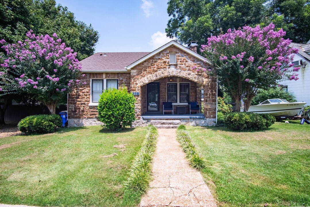 410 Gilbert Ct in Florence, AL - Building Photo