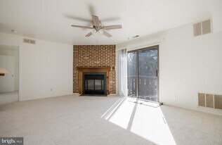 1810 Woodhollow Dr in Evesham, NJ - Building Photo