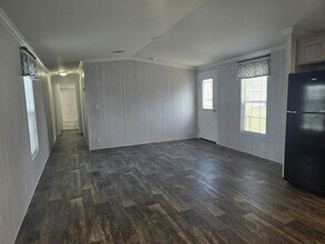 2166 Greenbrier Village Loop in Lakeland, FL - Building Photo - Building Photo