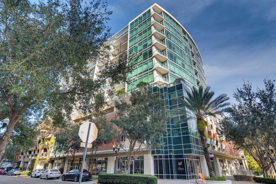 101 Eola Condominiums in Orlando, FL - Building Photo