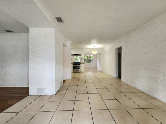 636 Ranney Ave in Daytona Beach, FL - Building Photo - Building Photo