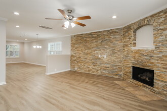 20122 Cypresswood Glen in Spring, TX - Building Photo - Building Photo