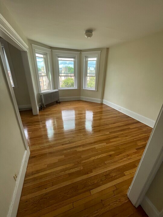 1309 Commonwealth Ave in Boston, MA - Building Photo