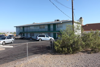 55 W Pacific Avenue in Henderson, NV - Building Photo - Building Photo