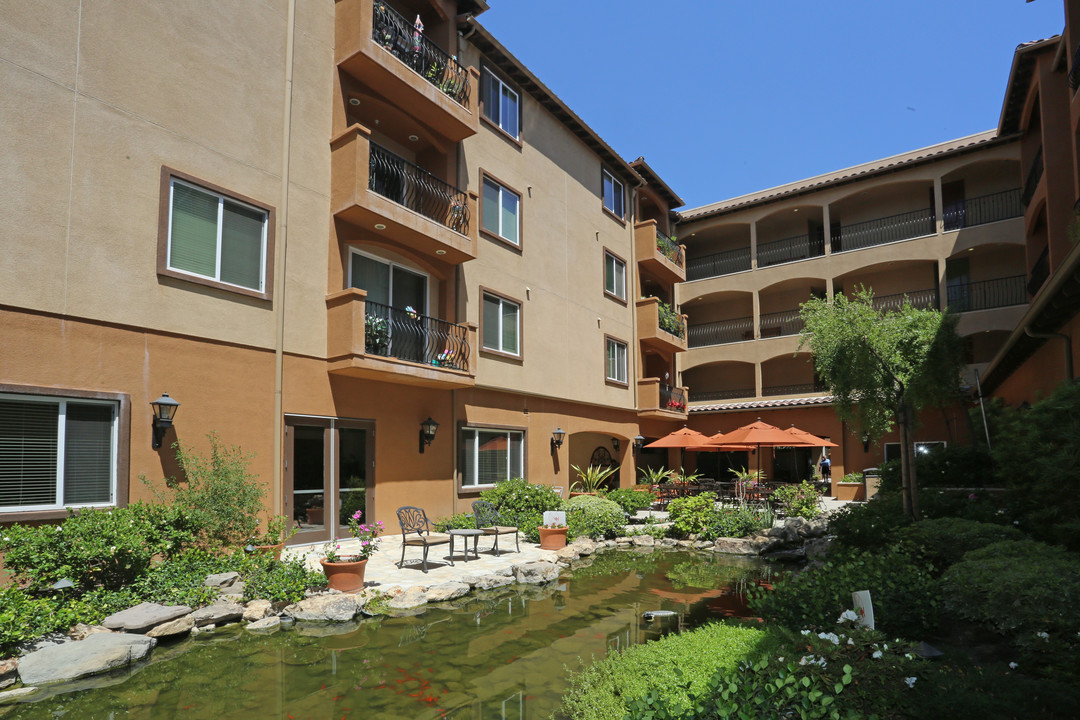 Asturias Senior Apartments in Panorama City, CA - Building Photo