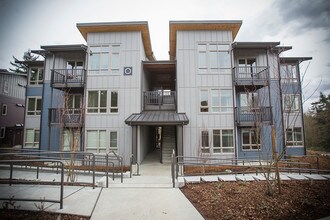 Creekside Properties in Stanwood, WA - Foto de edificio - Building Photo