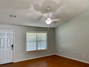 101 Chance Ln in Glennville, GA - Building Photo - Building Photo