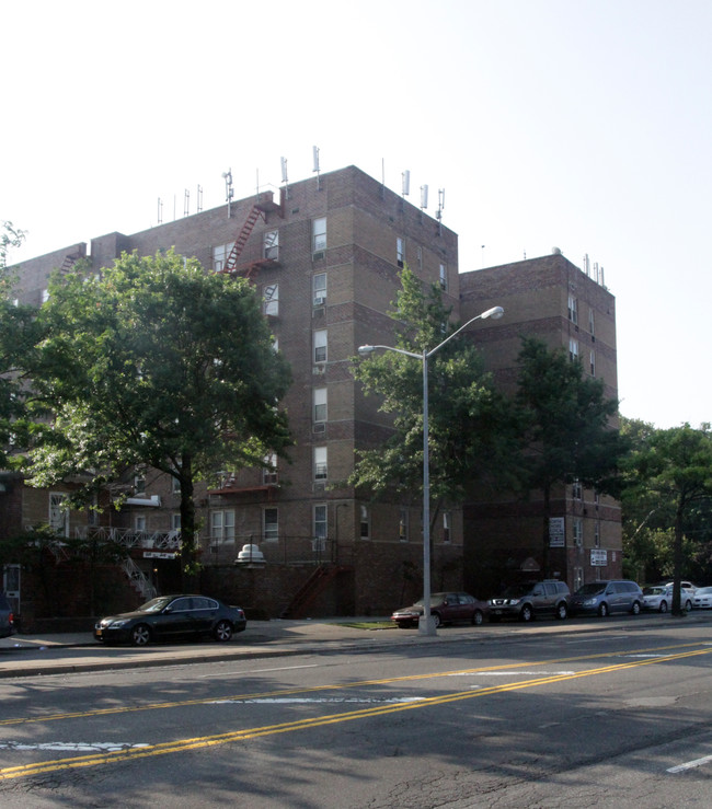 5461 Kings Hwy in Brooklyn, NY - Building Photo - Building Photo