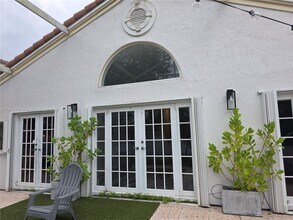 1710 Harbour Side Dr in Weston, FL - Building Photo - Building Photo