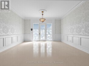 8 Colvestone Rd in Toronto, ON - Building Photo - Building Photo