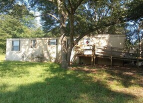 502 E Broad St in Iva, SC - Building Photo