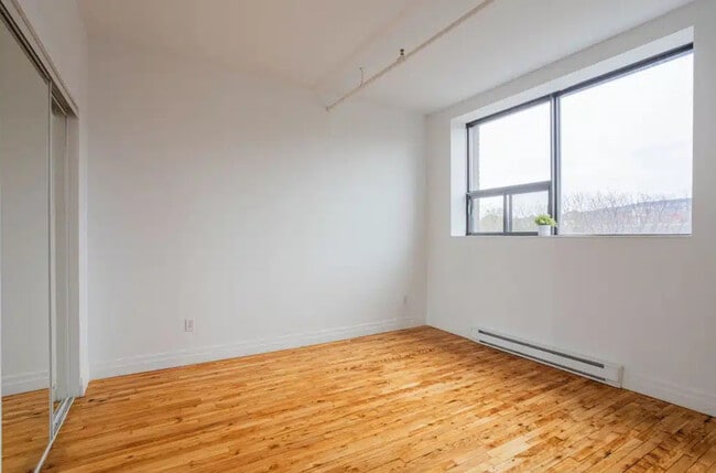 3791 Notre-Dame Rue O