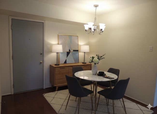 4641 Wild Indigo St in Houston, TX - Building Photo - Building Photo