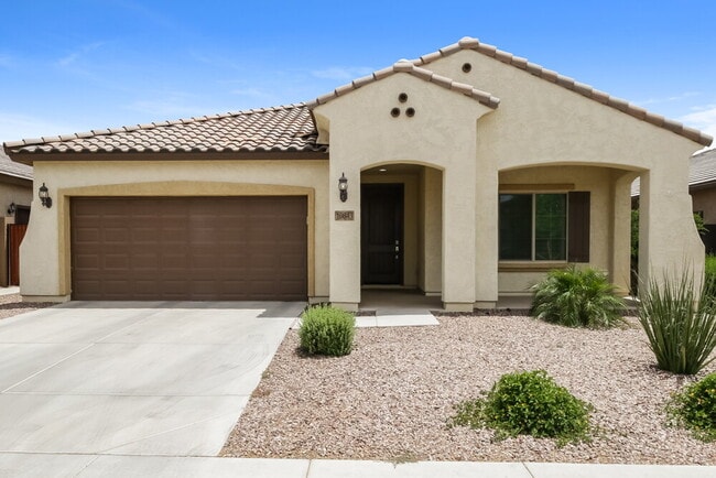 property at 10843 Thatcher Ave