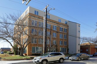 Pecan Place Apartments in Denton, TX - Building Photo - Building Photo