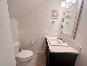 2607 3rd Ave in Marina, CA - Building Photo - Building Photo