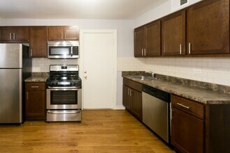 4408 N Hazel St, Unit G in Chicago, IL - Building Photo - Building Photo