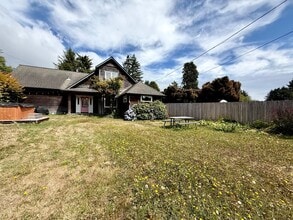 677 Kay Ave in Trinidad, CA - Building Photo - Building Photo