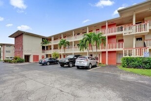 4731 NW 10th Ct in Plantation, FL - Building Photo