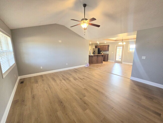 16386 Heartland Ln in St. Robert, MO - Building Photo - Building Photo