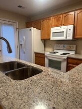 205 E Higgins St in Midway, KY - Building Photo - Building Photo