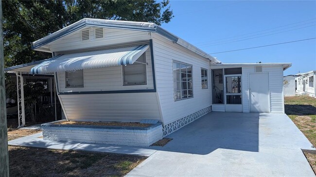 property at 3114 10th St W