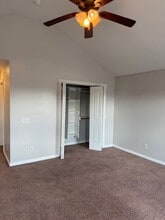 4168 W Bradstreet Ln in Fayetteville, AR - Building Photo - Building Photo