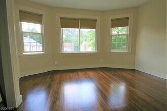 85 Mission St in Montclair, NJ - Building Photo - Building Photo