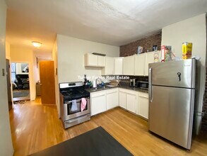87 Hammond St, Unit 8 in Boston, MA - Building Photo - Building Photo