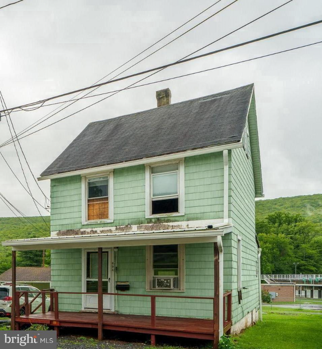 604 W Market St in Williamstown, PA - Building Photo - Building Photo