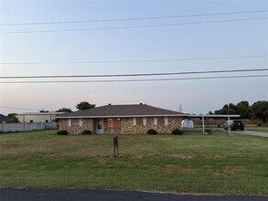 1729 Vicky Ln in Grand Prairie, TX - Building Photo - Building Photo