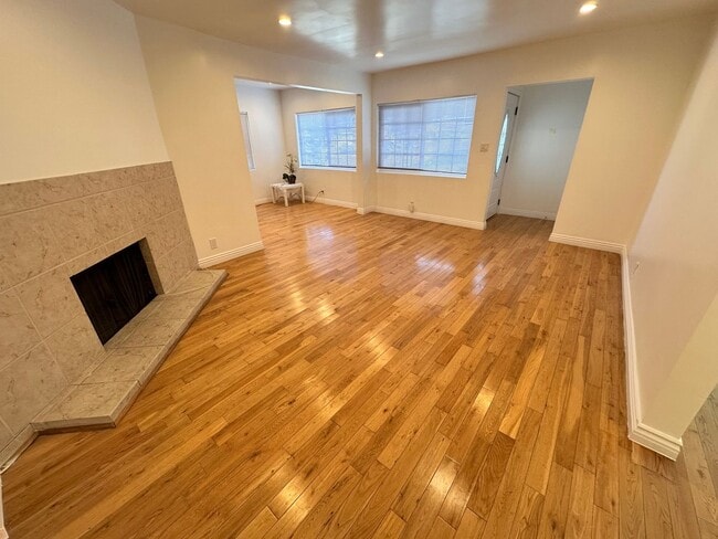 16031 Arcturus Ave in Gardena, CA - Building Photo - Building Photo