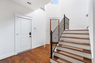702 E 6 1/2 St in Houston, TX - Building Photo - Building Photo