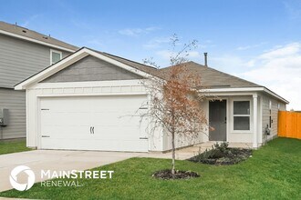 4174 Trail de Paris in New Braunfels, TX - Building Photo - Building Photo
