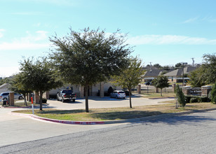 Oak Timber White Settlement in White Settlement, TX - Foto de edificio - Building Photo