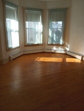 22 Phillips St, Unit 3 in Greenfield, MA - Building Photo - Building Photo