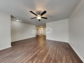 618 Resinwood Rd in Moncks Corner, SC - Building Photo - Building Photo
