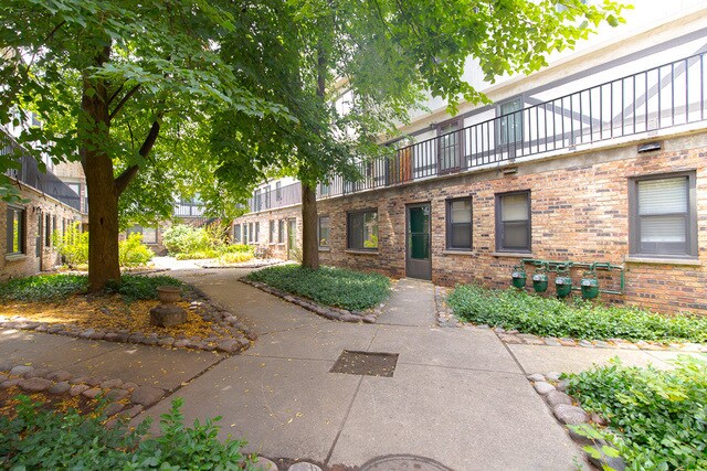 property at 1255 W Belden Ave