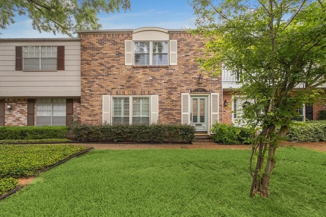 6330 Briar Rose Dr in Houston, TX - Building Photo - Building Photo