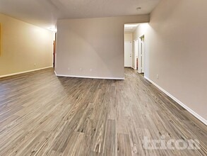 7107 W St Catherine Ave in Phoenix, AZ - Building Photo - Building Photo