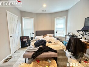 39 Long Ave, Unit 2 in Boston, MA - Foto de edificio - Building Photo