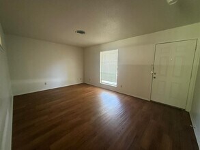 2805 Ashdale Dr in Austin, TX - Building Photo - Building Photo