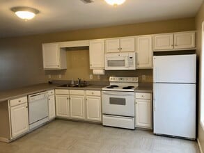 111 Heatherbrook Ct in Anderson, SC - Building Photo - Building Photo