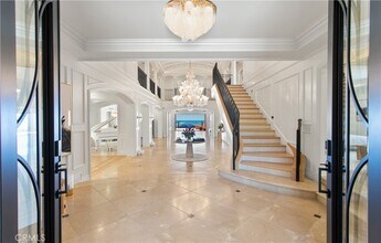 9 Pelican Crest Dr in Newport Beach, CA - Building Photo - Building Photo