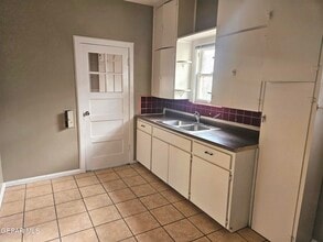 4020 Chester Ave in El Paso, TX - Building Photo - Building Photo