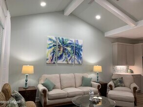 542 Daiquiri Pl in Daytona Beach, FL - Building Photo - Building Photo