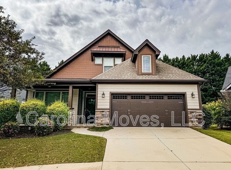 3 Rocky Meadow Ct in Greenville, SC - Building Photo